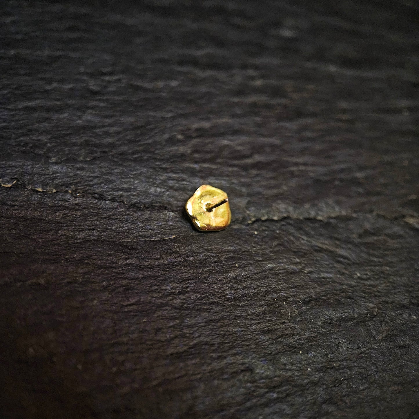 Sunny side up - 14ct solid gold threadless end.