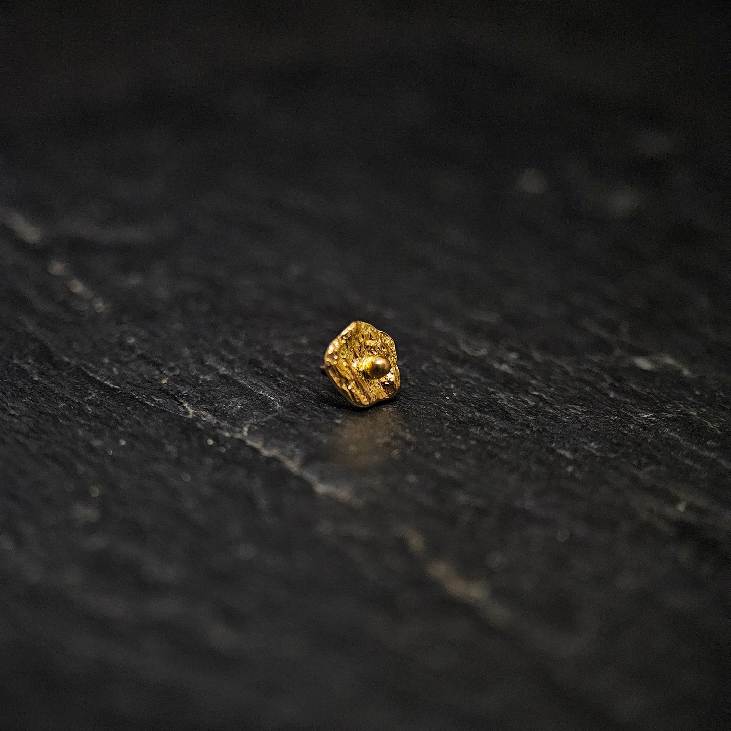 Sunny side up - 14ct solid gold threadless end.
