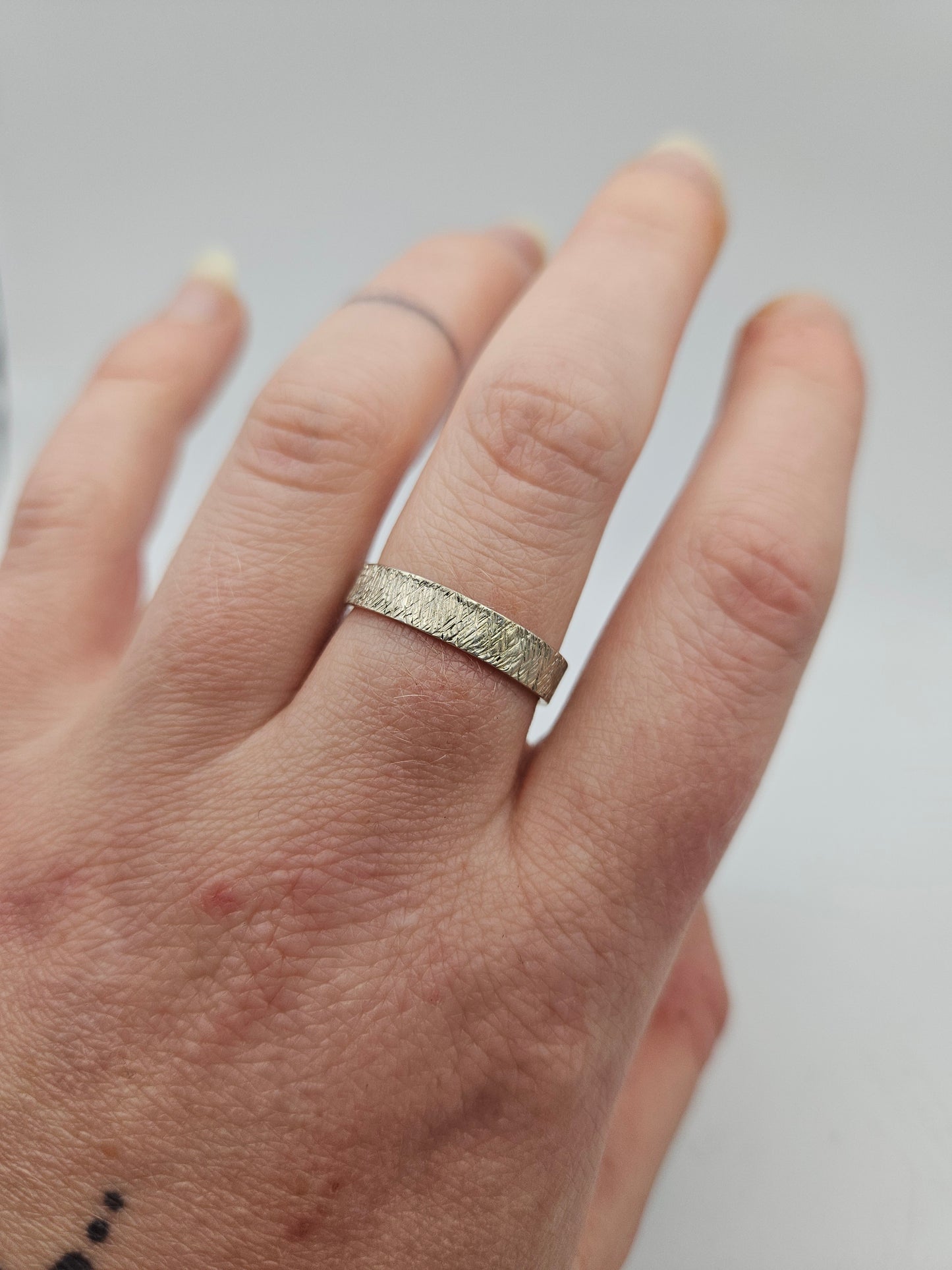 Textured silver band - Size P 3/4