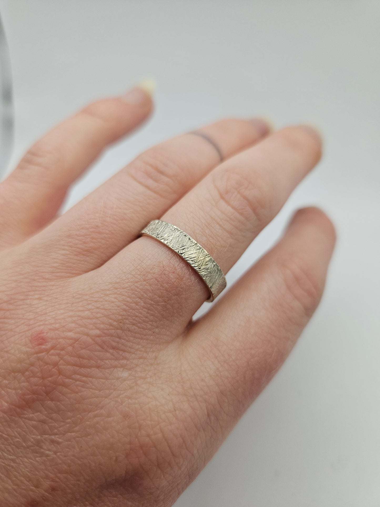 Textured silver band - Size P 3/4